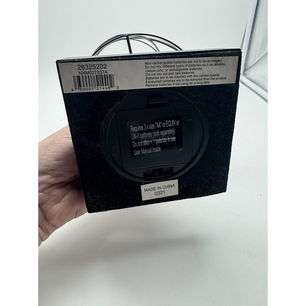 Home Led Metal Light Battery-Operated  Decoration Light 11" tall 5.75" Diameter - Picture 6 of 6